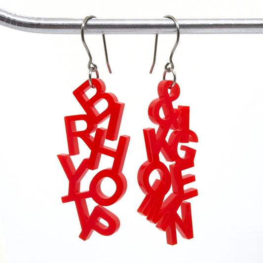 ÖRHÄNGEN BRYT IHOP & KOM IGEN JUST RED