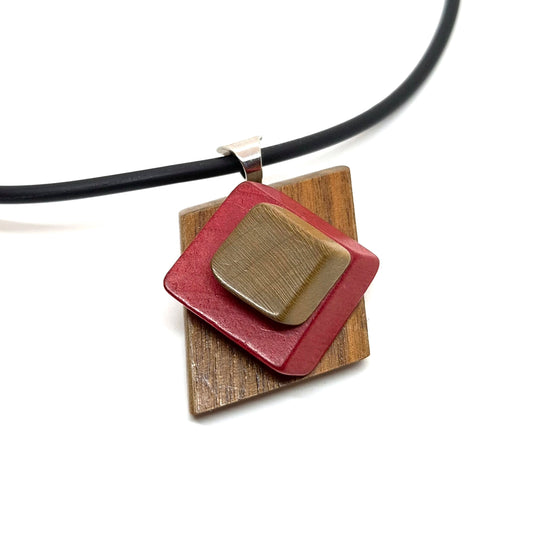 HALSBAND KNAPPAR TRISS I TRÄ