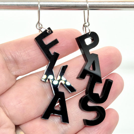 ÖRHÄNGEN FIKAPAUS PLAIN BLACK