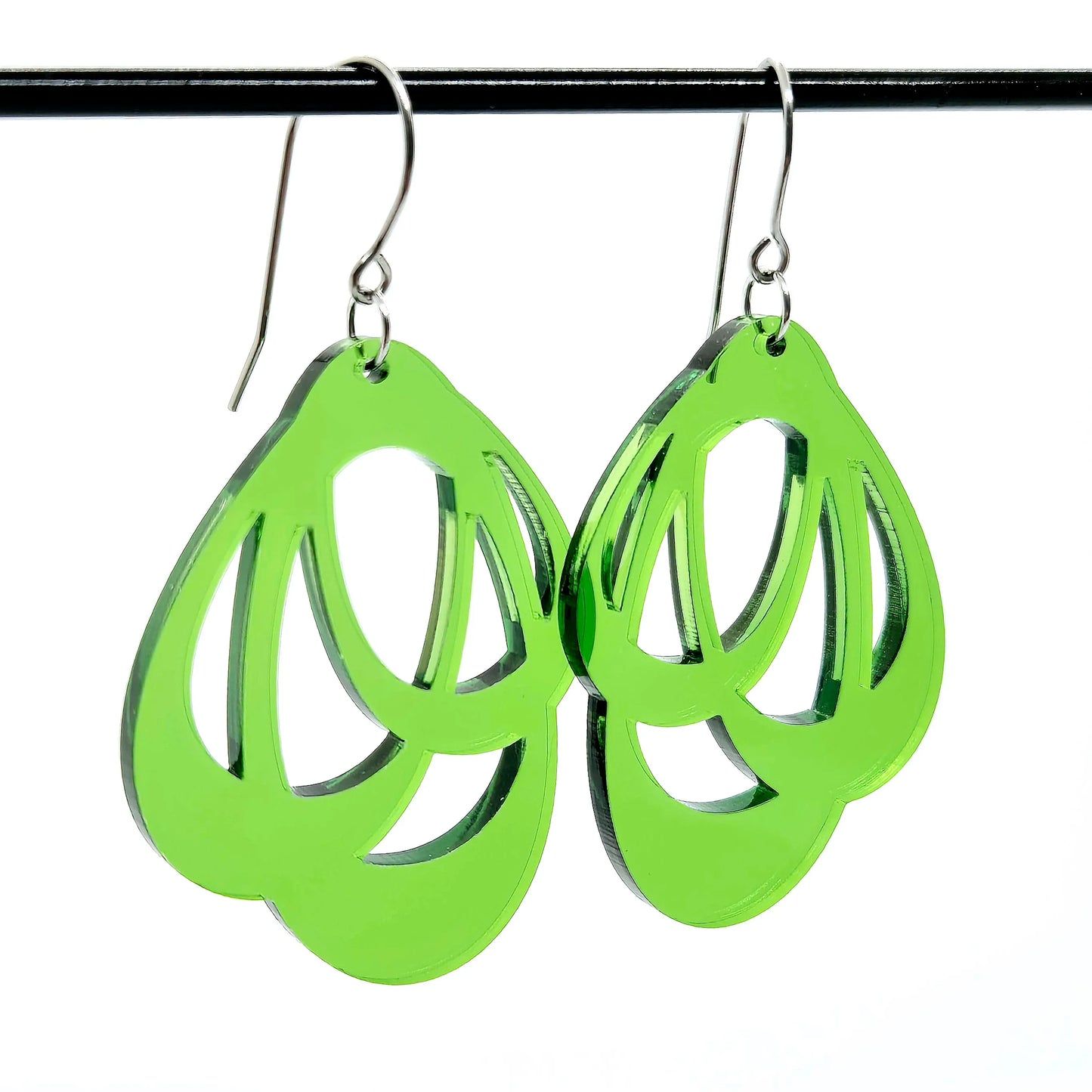 ÖRHÄNGEN LOOPS CLEAR GREEN