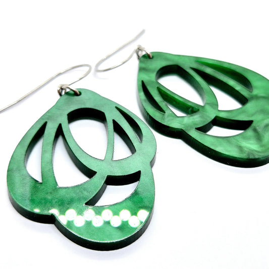 ÖRHÄNGEN LOOPS FOREST JADE