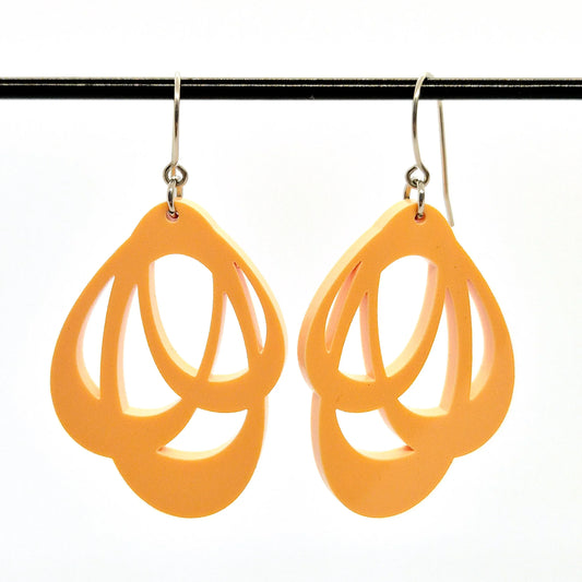 ÖRHÄNGEN LOOPS FUZZY PEACH