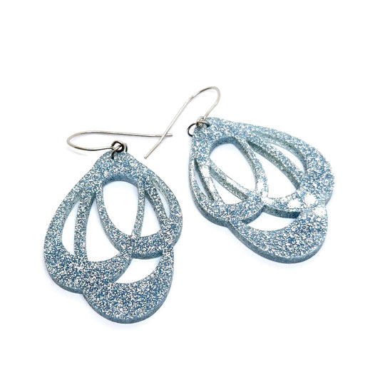 ÖRHÄNGEN LOOPS SPARKLY BLUE ICE
