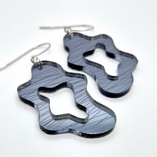 ÖRHÄNGEN PUDDLES THUNDER MIRROR