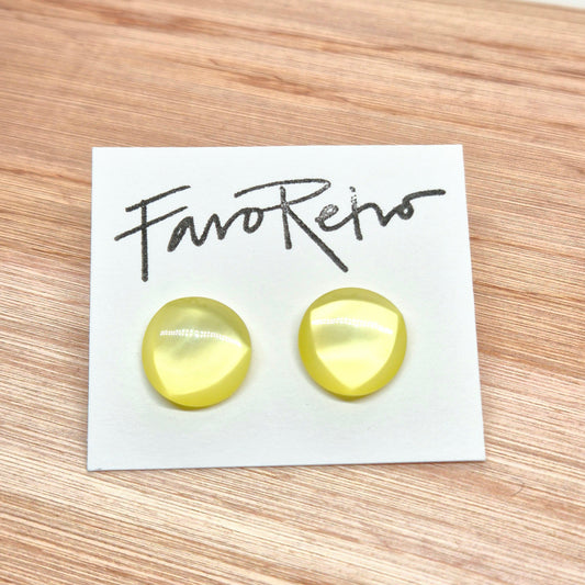 ÖRHÄNGEN KNAPPAR GULA