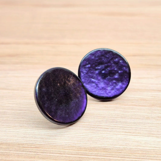 ÖRHÄNGEN KNAPPAR LILA