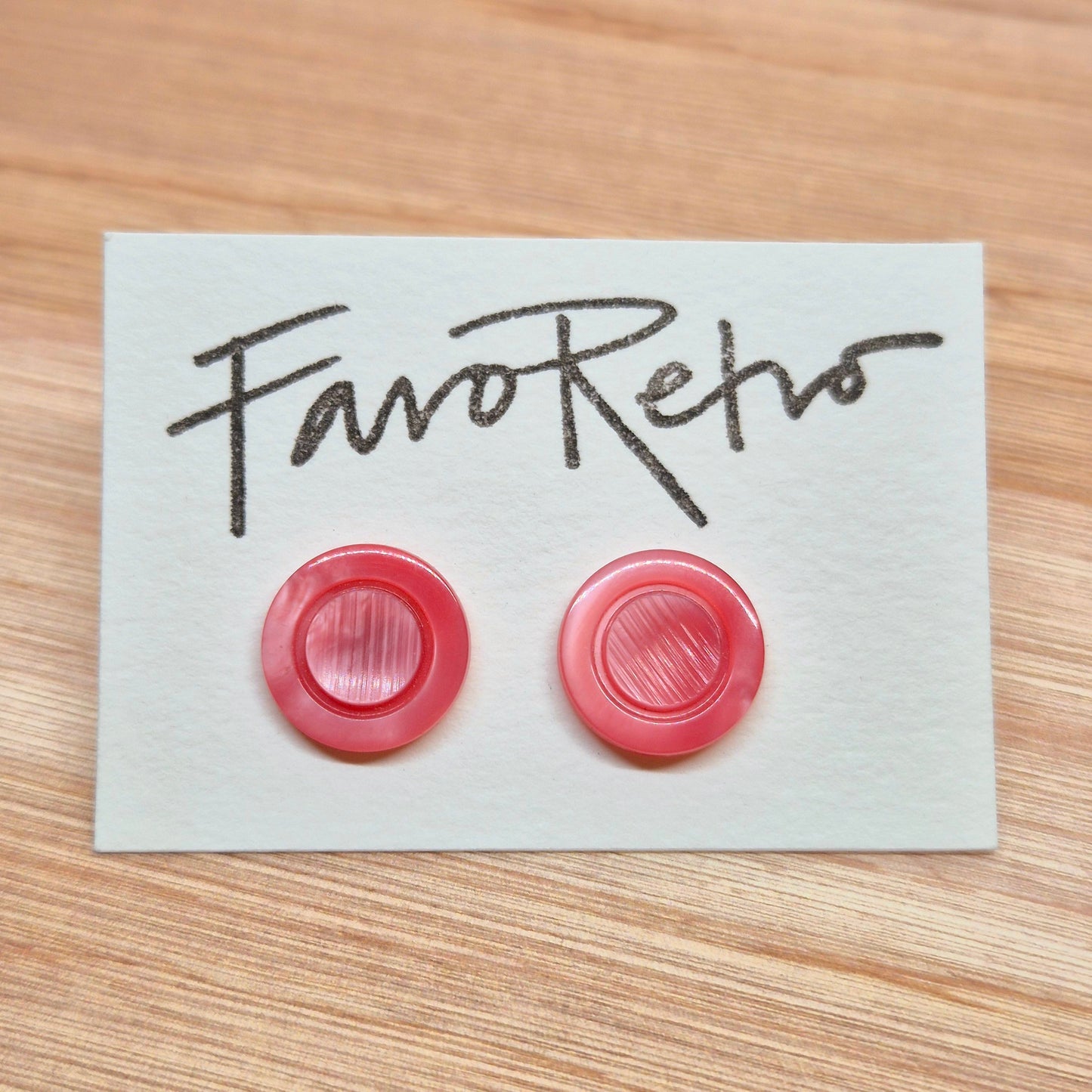 ÖRHÄNGEN KNAPPAR ROSA