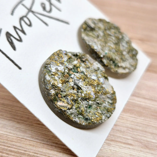 ÖRHÄNGEN KNAPPAR STENYTA