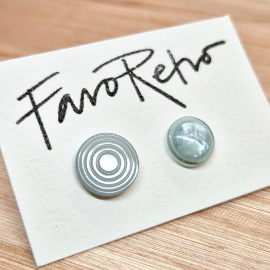 ÖRHÄNGEN KNAPPAR LJUSBLÅ