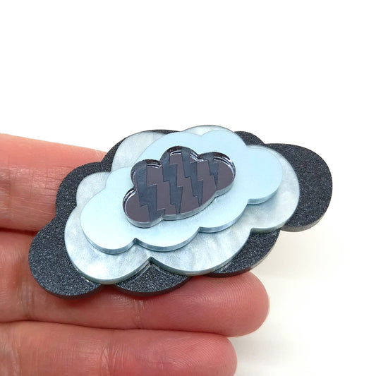 RING IN THE CLOUDS ÅSKMOLN