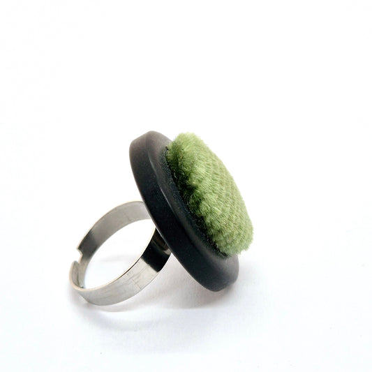 RING KNAPPAR GRÖNT TYG