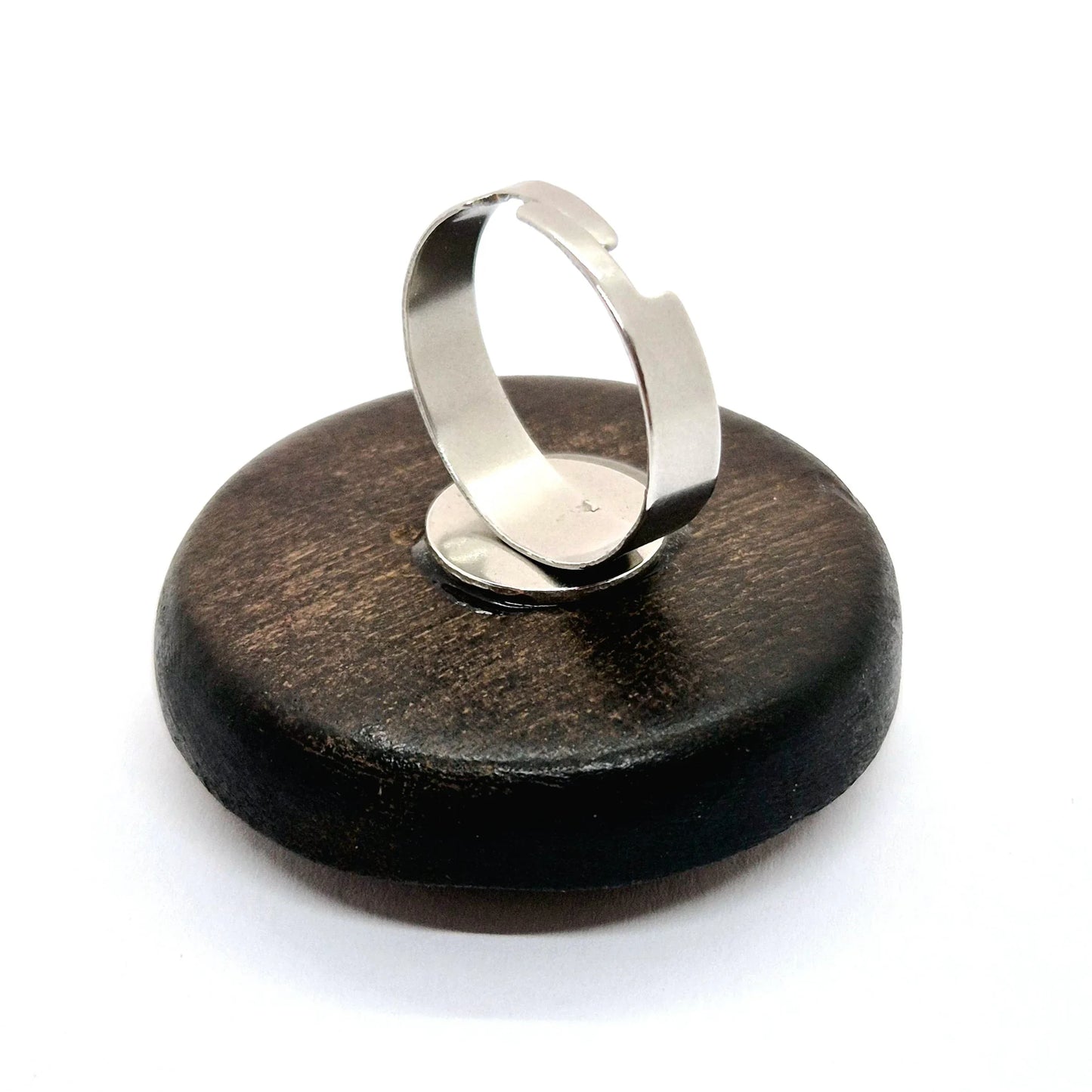 RING KNAPPAR TRISS I TRÄ