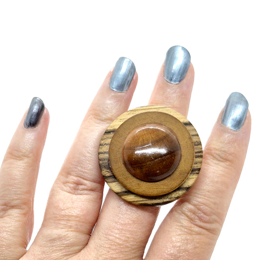 RING KNAPPAR TRISS I TRÄ