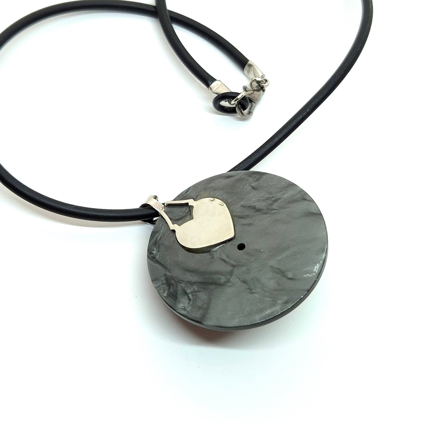 HALSBAND KNAPPAR GRÅ