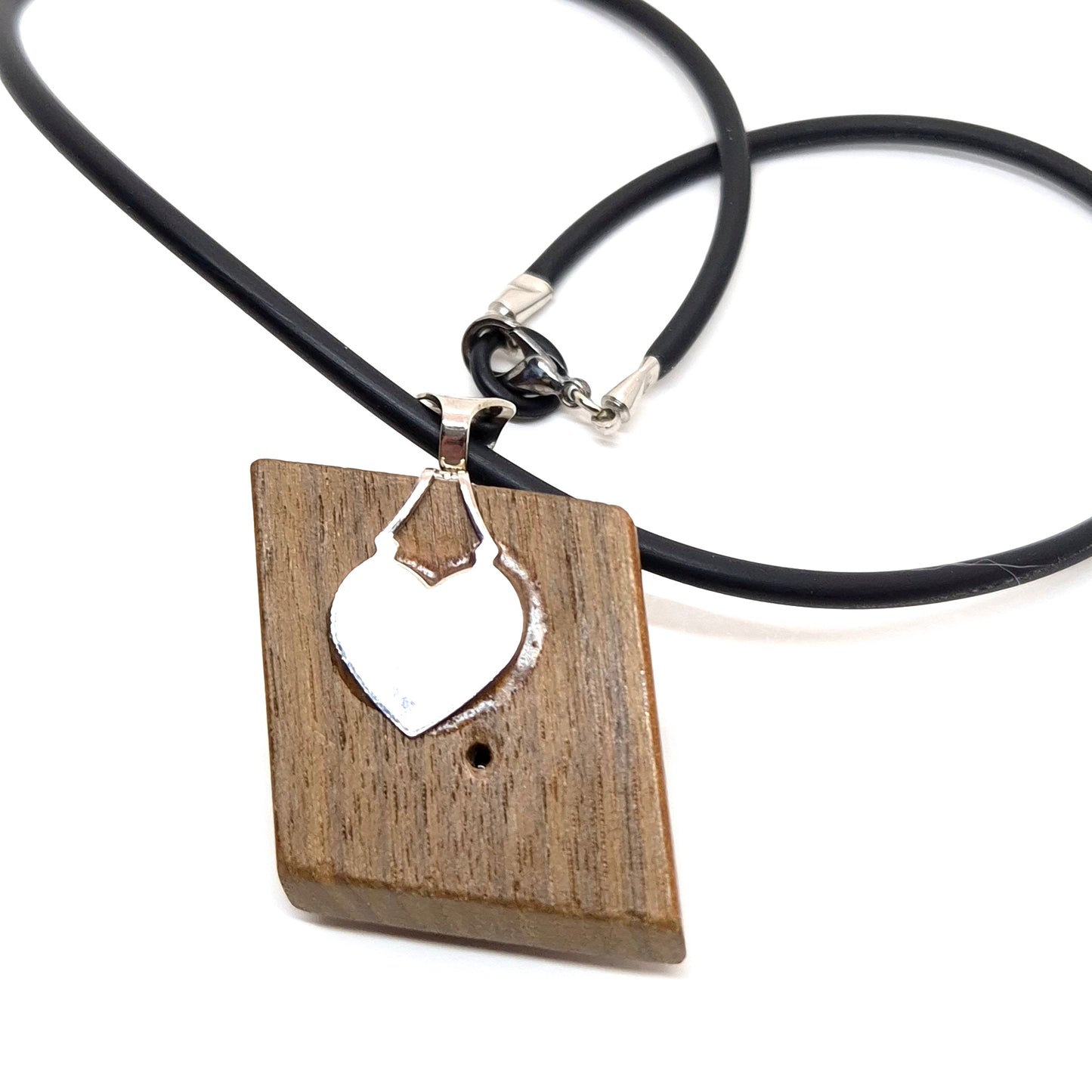 HALSBAND KNAPPAR TRÄ & LÄDER