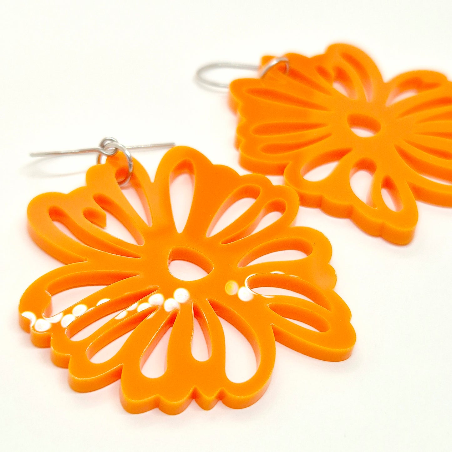 ÖRHÄNGEN BLOMMA RETRO ORANGE