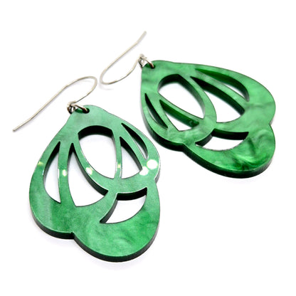 ÖRHÄNGEN LOOPS FOREST JADE