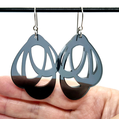 ÖRHÄNGEN LOOPS SMOKEY BLACK