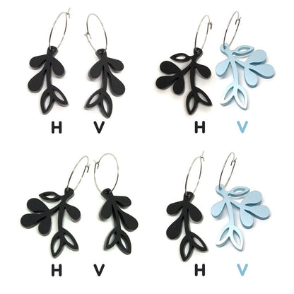 ÖRHÄNGE MINI BOTANICS VÄNSTER METALLIC ICE BLUE