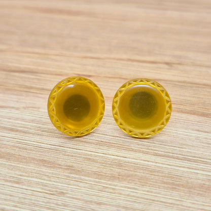 ÖRHÄNGEN KNAPPAR GULA