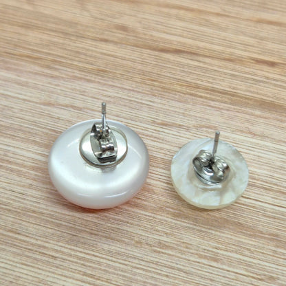 ÖRHÄNGEN KNAPPAR ORANGE VIT