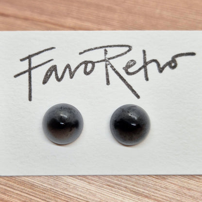 ÖRHÄNGEN KNAPPAR SVARTA