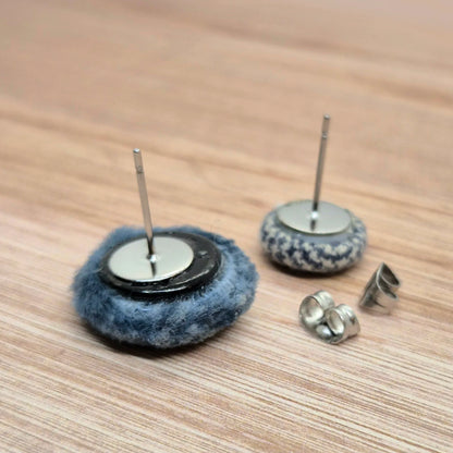 ÖRHÄNGEN KNAPPAR BLÅ