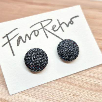 ÖRHÄNGEN KNAPPAR GRÅ