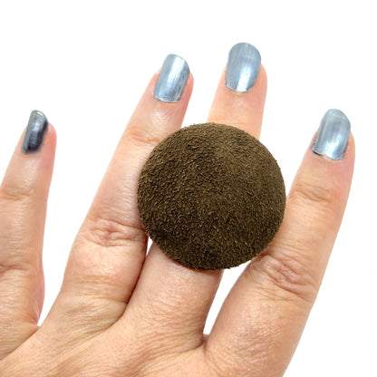 RING KNAPPAR MOCKA BRUN