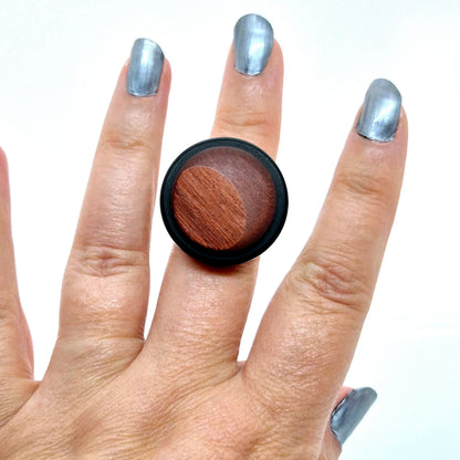 RING KNAPPAR SVART & BRUN