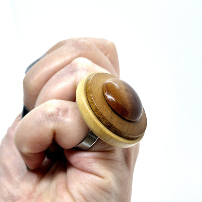 RING KNAPPAR TRISS I TRÄ